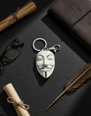 Llavero Metálico V de Venganza