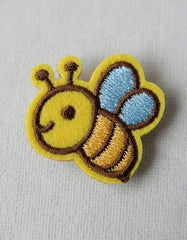Parche Camiseta Abejita Kawaii