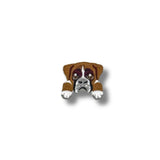 Parche bordado de perro Boxer con expresión tierna en tonos marrón y blanco.