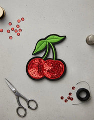 Parche Camiseta Cerezas con Lentejuelas