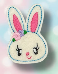 Parche Camiseta Conejita Floral Kawaii