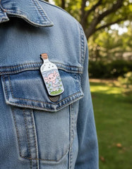 Pin Metálico Ajolote en Botella