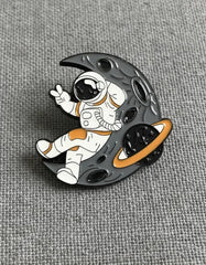 Pin Metálico Astronauta Lunar Chill