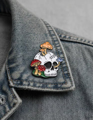 Pin Metálico Calavera Fungi