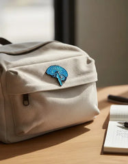 Pin Metálico Cerebro Azul Sección Lateral