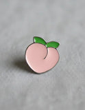 Pin Metálico Durazno Rosa Kawaii