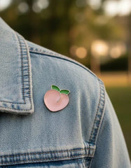 Pin Metálico Durazno Rosa Kawaii