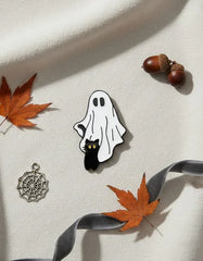 Pin Metálico Fantasma y Gatito Vigilando