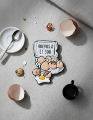 Pin Metálico Huevos a $1.800