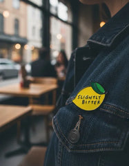 Pin Metálico Limón Slightly Bitter