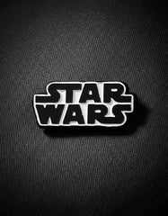 Pin Metálico Logo Star Wars Blanco
