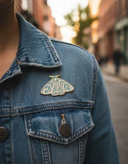 Pin Metálico Mariposa Pastel Celestial