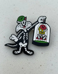 Pin Metálico Silvestre y Piolín Esqueleto