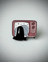 Pin Metálico Televisor El Aro