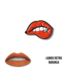 Pin Metálico Labios Retro Naranja