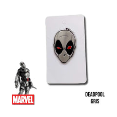 Pin Metálico DeadPool Gris de Marvel