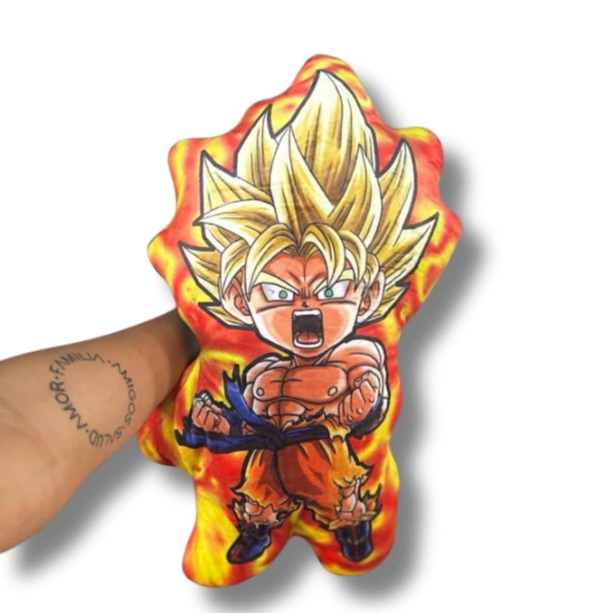 Cojín Goku Super Saiyajin 46 CM Musculoso