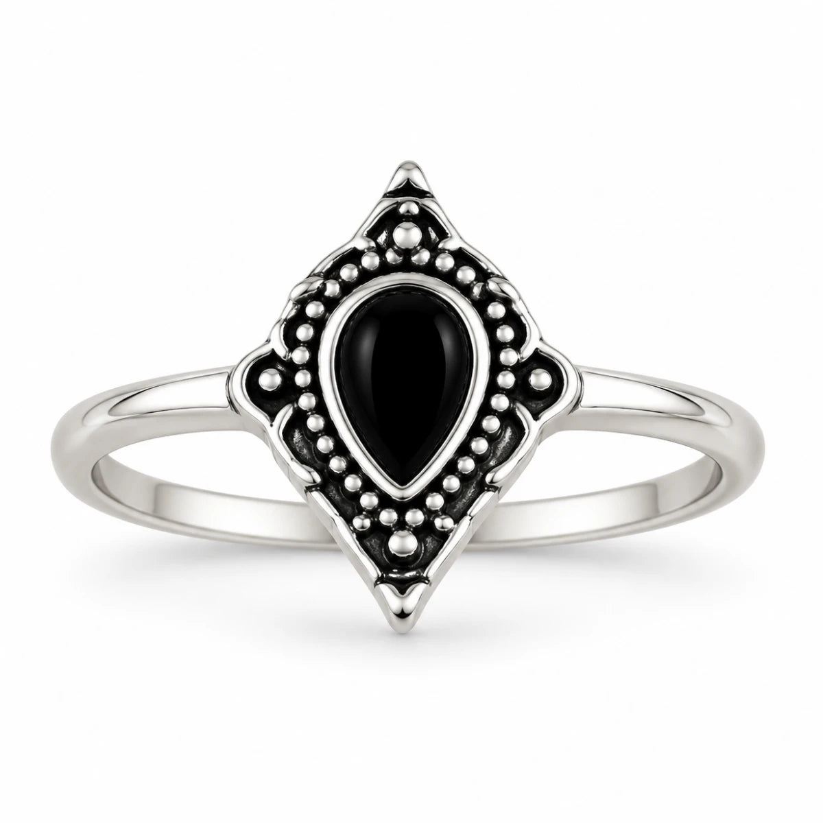 Anillo Gótico Lágrima Negra Ornamentada Plateado