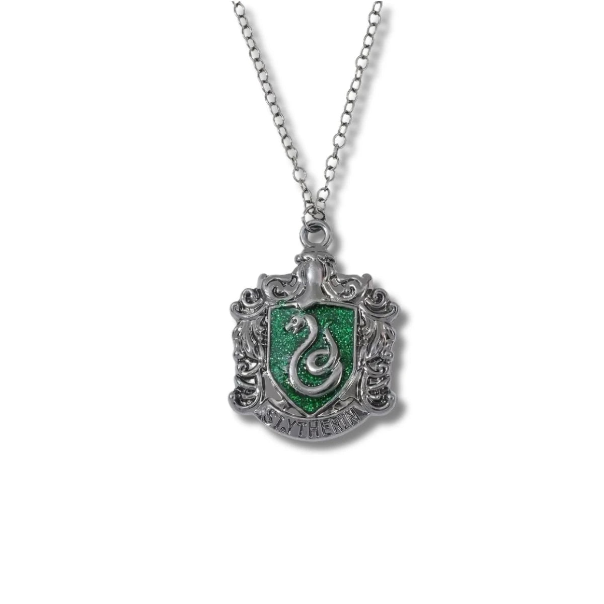 Collar Metálico Escudo Slytherin Relieve Antiguo