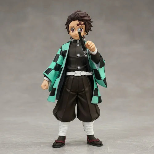 Figura Tanjiro Kamado 25 CM
