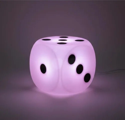Lámpara Dado Rosada