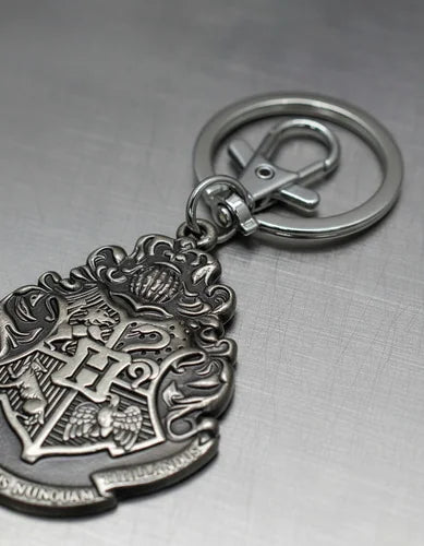 Llavero Metálico Logo Hogwarts Plateado Harry Potter