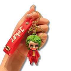 Llavero o Colgante Mochila Cute Joker Traje Rojo Exhibido en mano