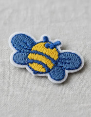 Parche Camiseta Abeja Azul y Amarilla
