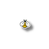 Parche bordado de abeja pequeña con alas blancas y cuerpo amarillo.