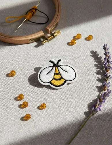 Parche Camiseta Abeja Mini