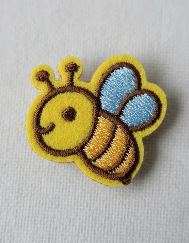 Parche Camiseta Abejita Kawaii