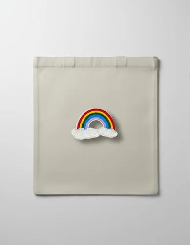 Parche Camiseta Arcoíris con Nubes
