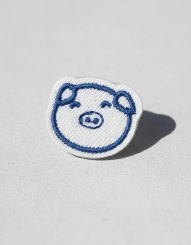 Parche Camiseta Cerdito Azul Feliz