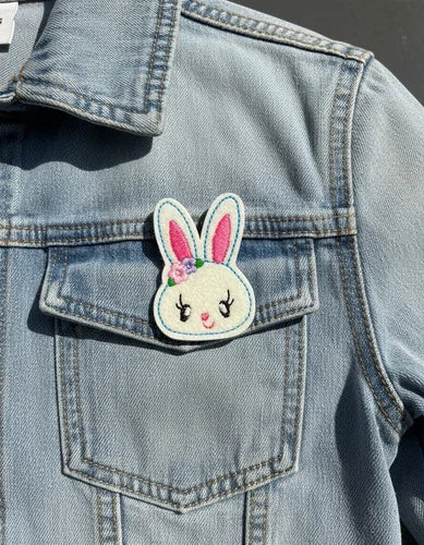 Parche Camiseta Conejita Floral Kawaii