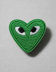Parche Camiseta Corazón Verde con Ojos