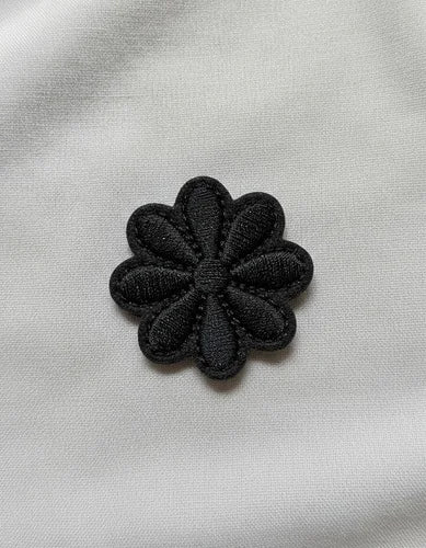 Parche Camiseta Flor Negra