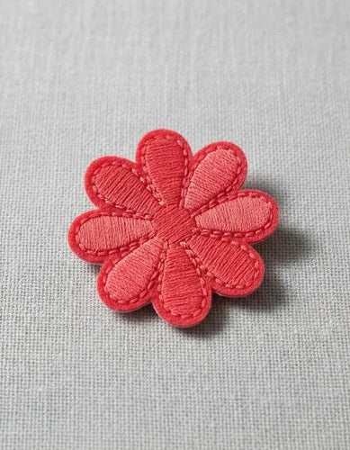 Parche Camiseta Flor Ocho Pétalos Rojo Coral