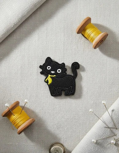 Parche Camiseta Gatito Negro con Pañuelo