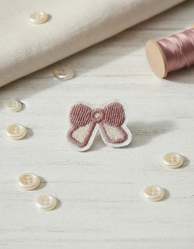 Parche Camiseta Lazo Rosa Pastel