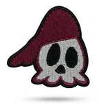 Parche Mediano Camiseta Calavera Encapuchada Vino Tinto
