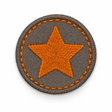 Parche Mediano Camiseta Estrella Naranja Fondo Gris
