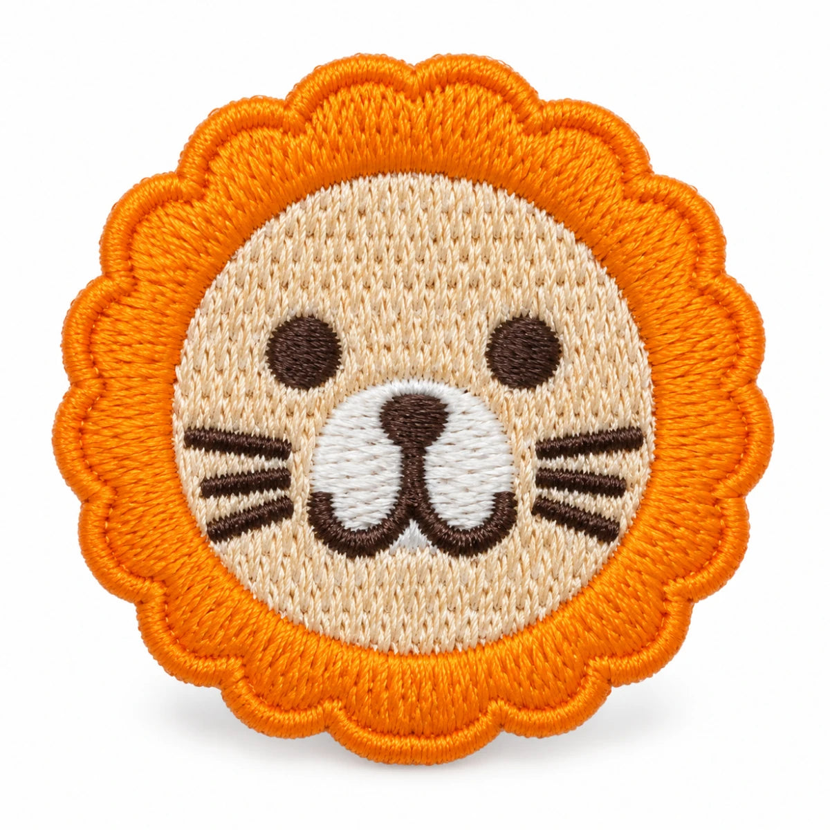 Parche Mediano Camiseta León Kawaii