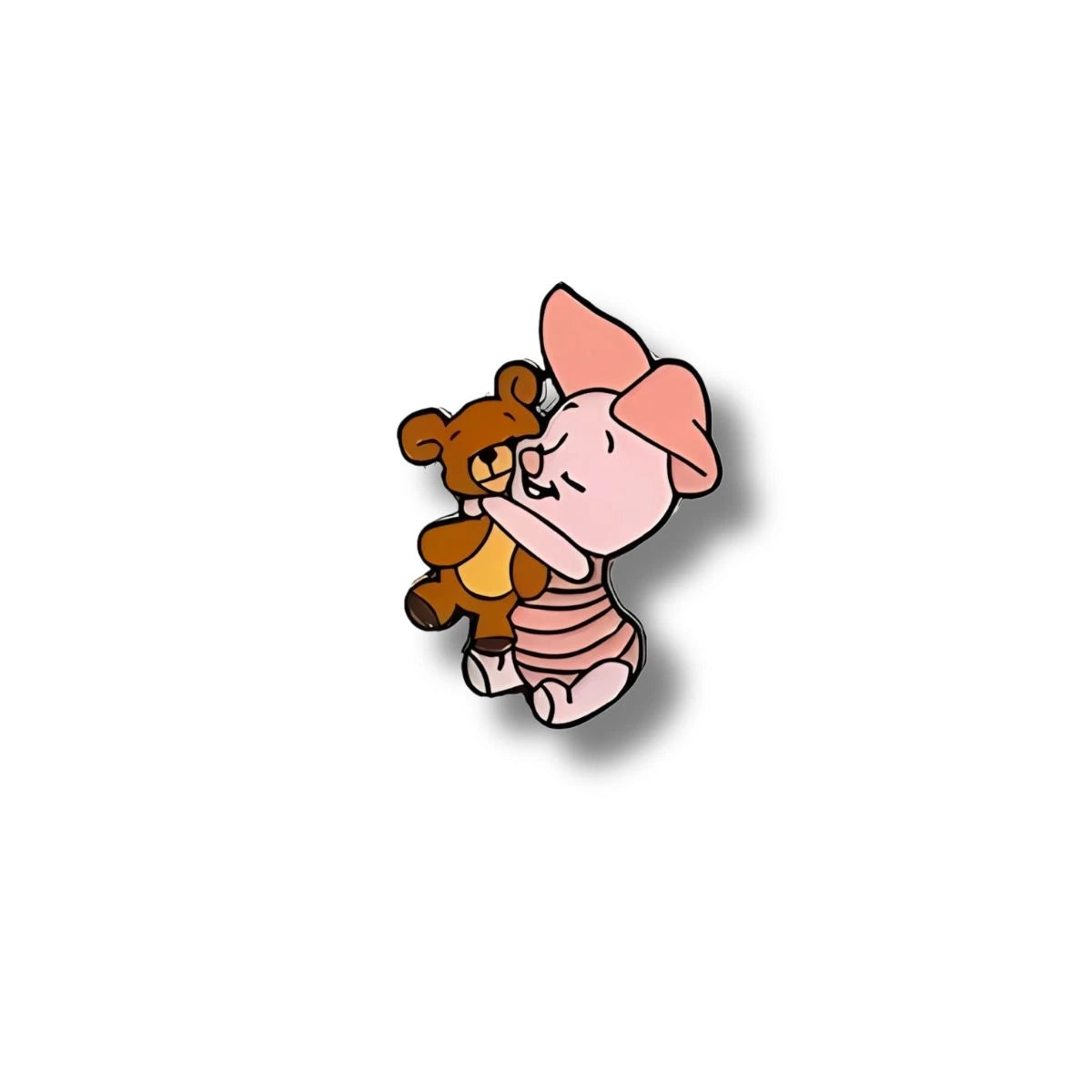 Pin Metálico Piglet Abrazando Osito