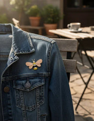 Pin Metálico Abeja Alas Rosa