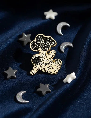 Pin Metálico Astronauta Vuelo Planetario