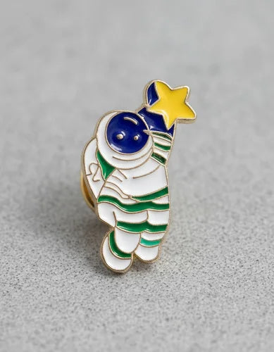 Pin Metálico Astronauta con Estrella