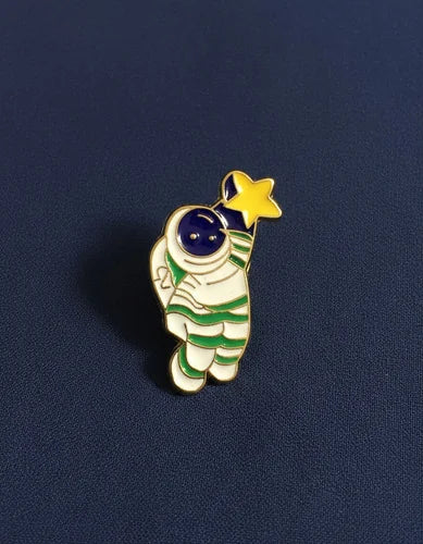 Pin Metálico Astronauta con Estrella