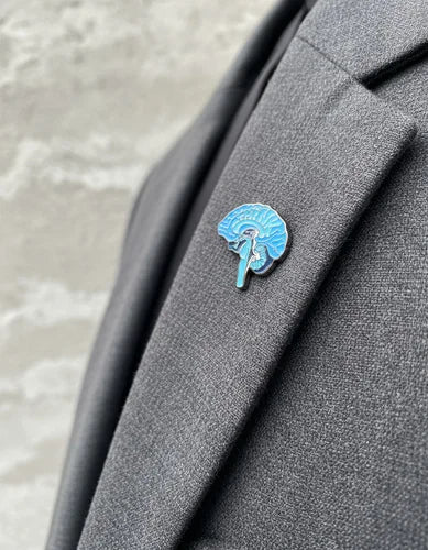 Pin Metálico Cerebro Azul Sección Lateral