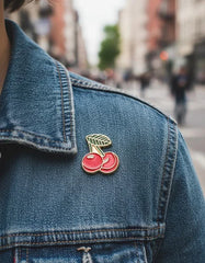 Pin Metálico Cerezas Vintage