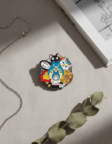 Pin Metálico Collage Studio Ghibli